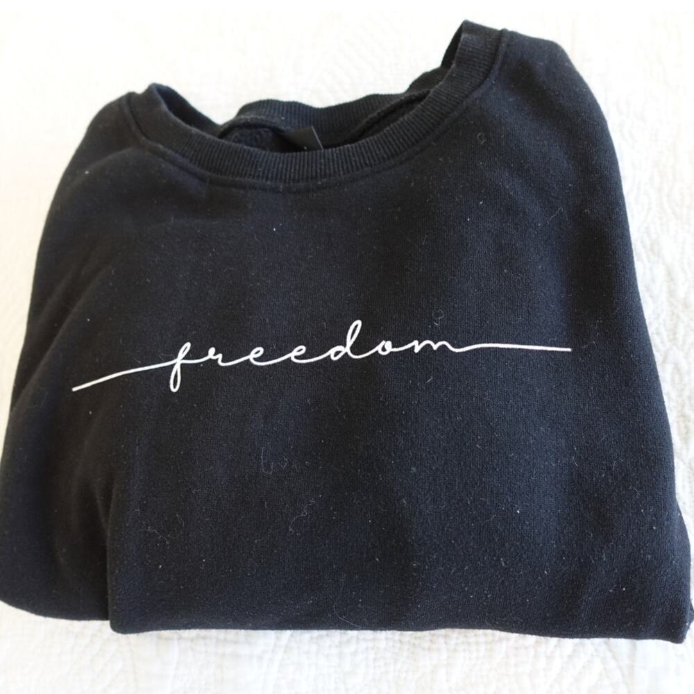 Black Sweatshirt FREEDOM size large
